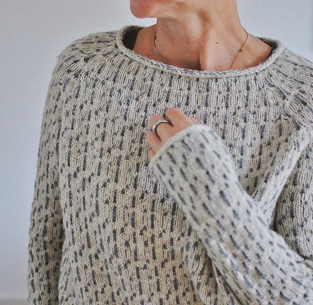Wiktoria | Elegancki Szary Sweter z Dekoltem Łódka